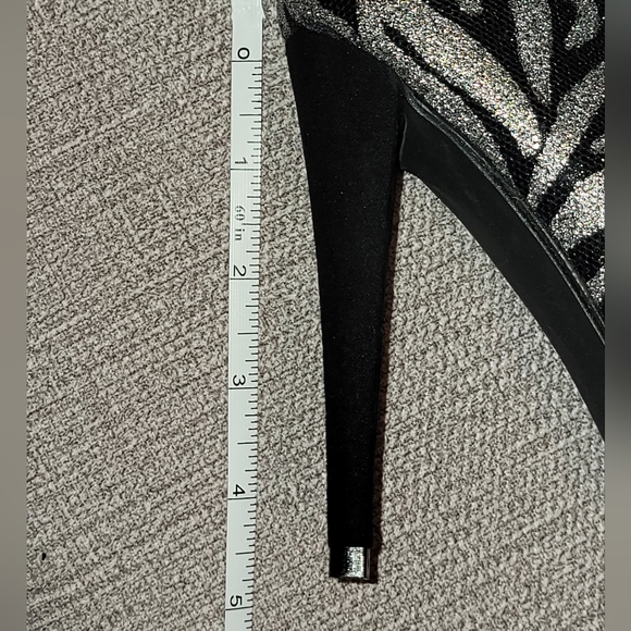 Shoe Dazzle Knee High Silver & Black Zebra Print High Heel Boots - Picture 9 of 9